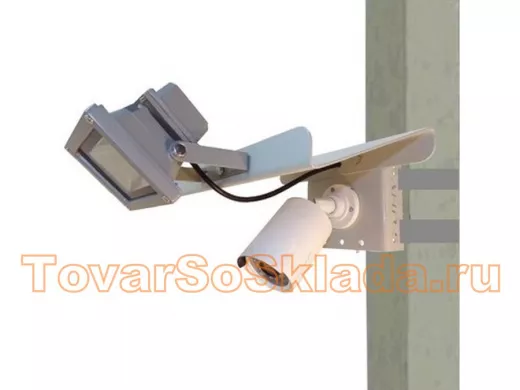 .  Для видеокамер. Кронштейны на столб  одноместные с козырьком шириной 24см и вылетом 18см.