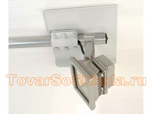 .   Кронштейны для прожекторов (козырьки) на круглые трубы